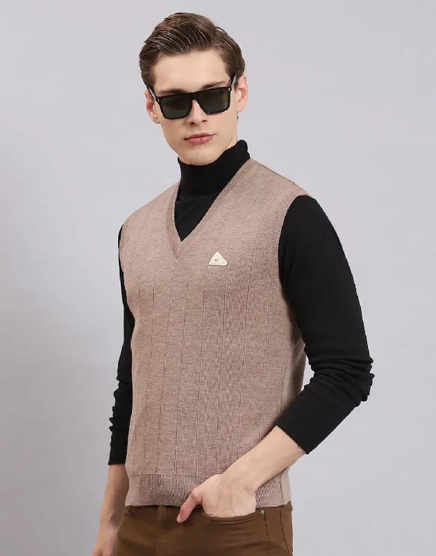 Men Brown Solid V Neck Sleeveless Sweater