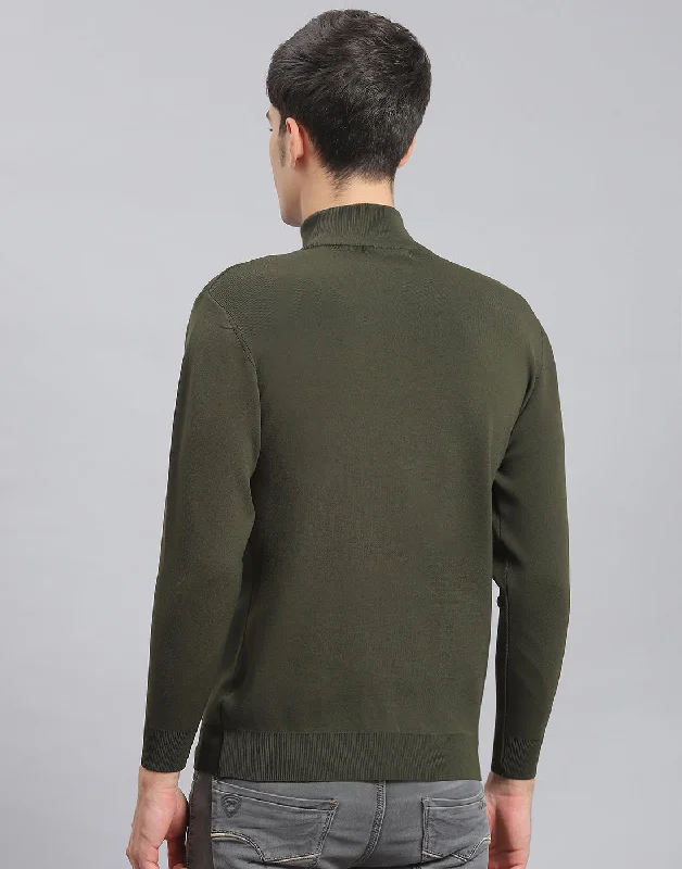 Men Olive Solid T Neck Full Sleeve Sweater