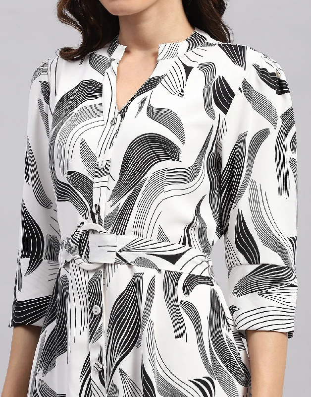 Women White Printed V Neck 3/4 Sleeve Tunic